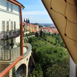 Questenberg 4*, Praga Czechy